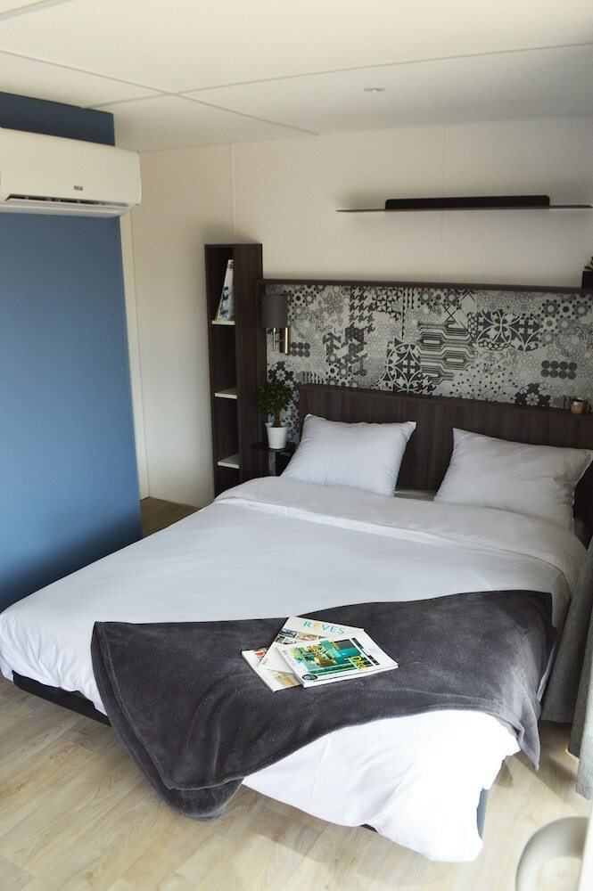 Ax Hotel