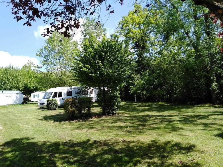 Camping Aubeterre-sur-dronne