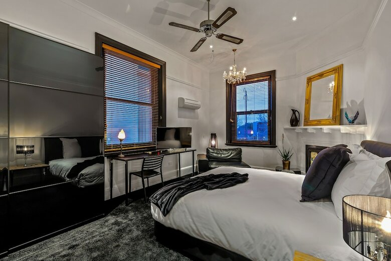 Bed & Breakfast Bank192