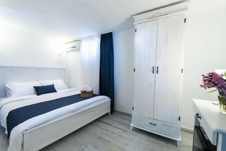 Hotel Teos Otel
