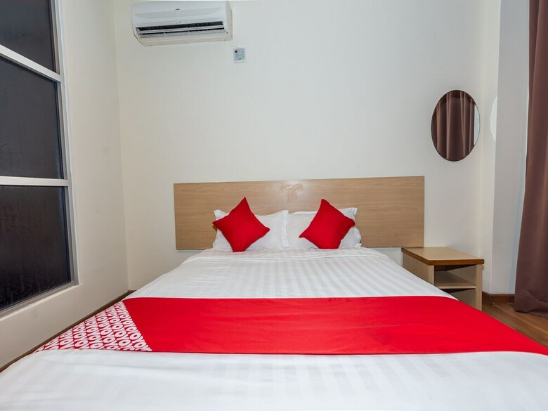Hotel Oyo 1155 906 Batu Berendam