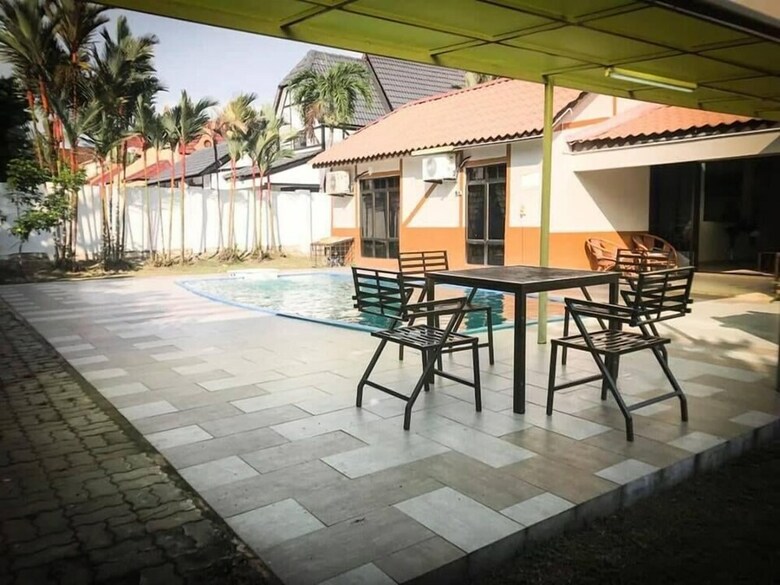 Private Villa With Pool By Azra