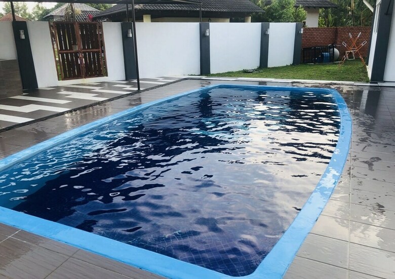 Private Villa With Pool By Azra
