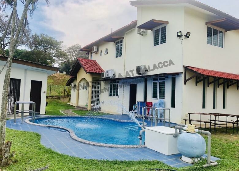 Private Villa With Pool By Azra