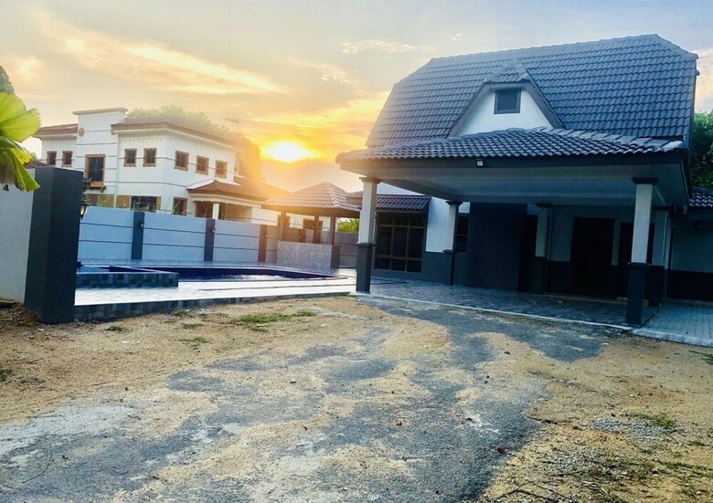 Private Villa With Pool By Azra