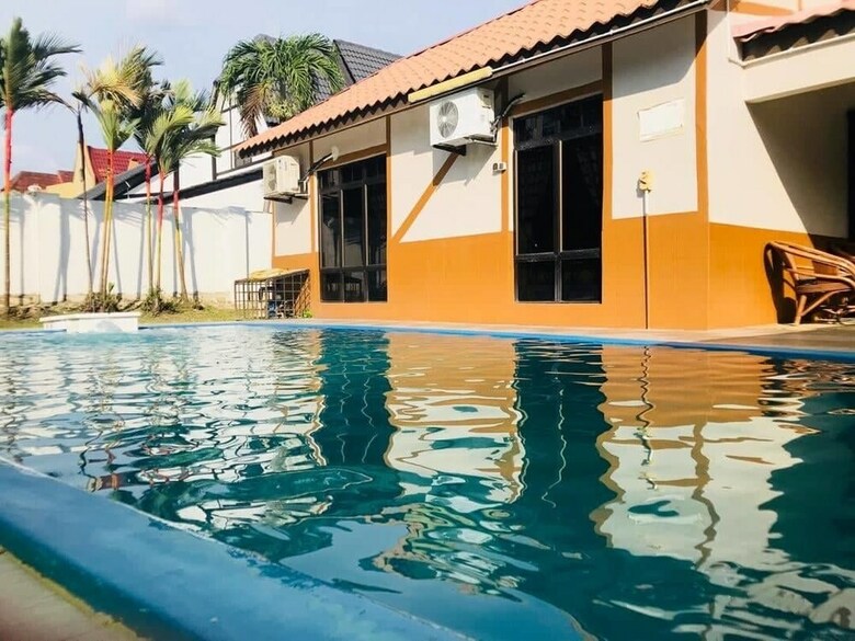 Private Villa With Pool By Azra