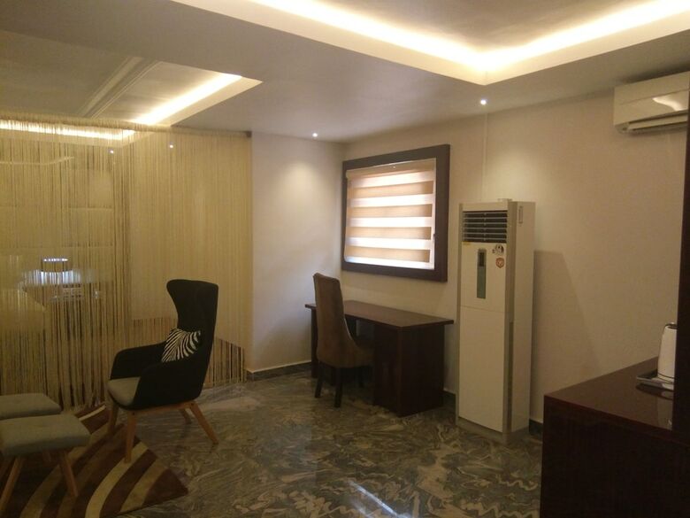 Saabhi Hotel Jabi