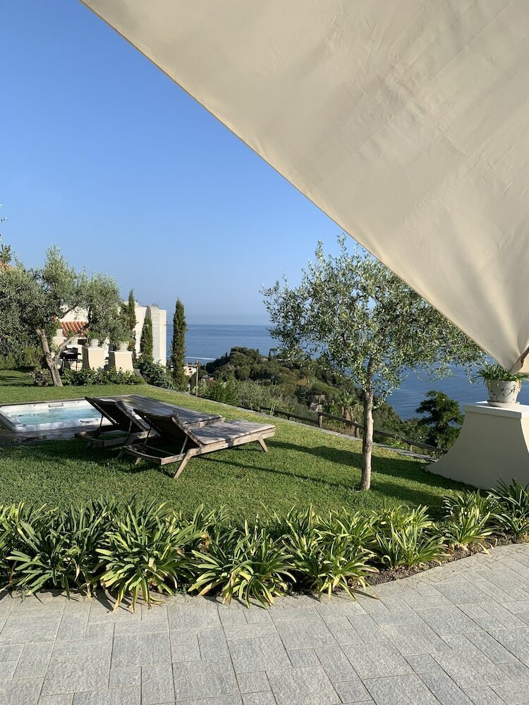 Hotel Agapanto Luxury Accommodation