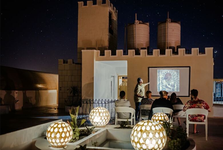 Hotel Desert Moon