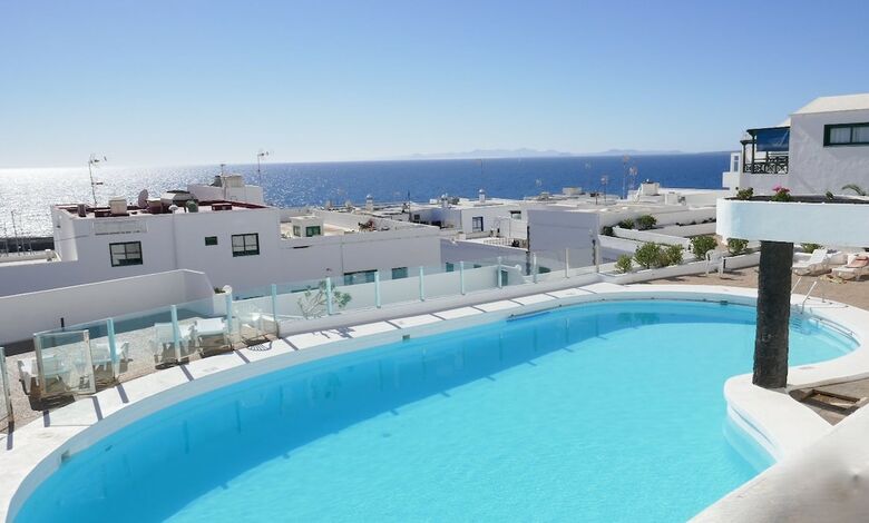 Apartamentos Puerto Del Carmen With Sea Views