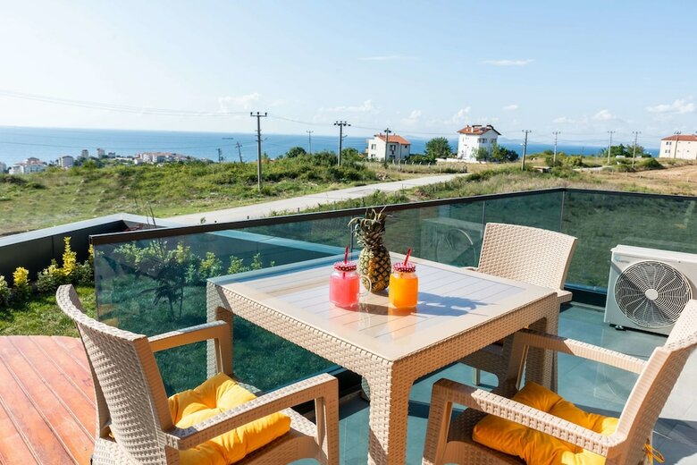 Green Hills Suites