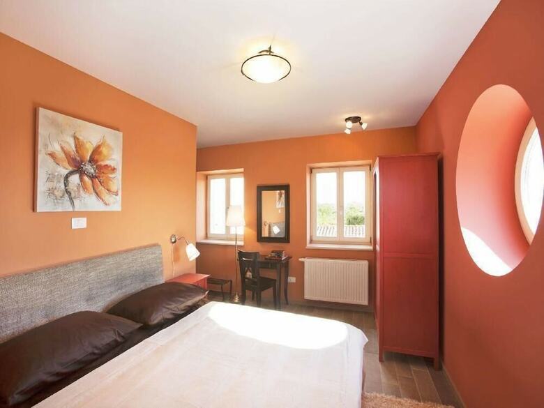 Villas Modena & Luxoria