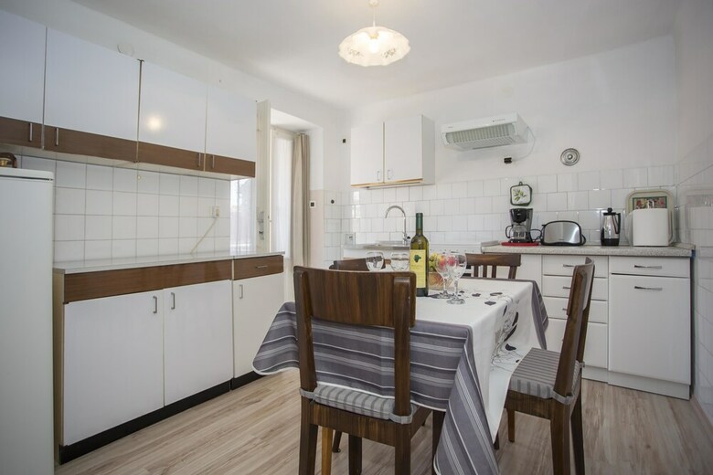 Apartments Riva