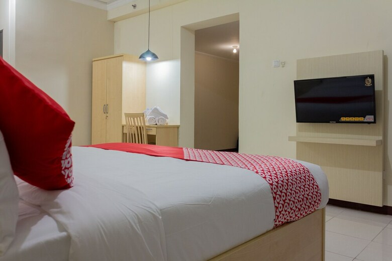Hotel Collection O 6 Grand Palace Kemayoran