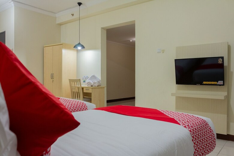 Hotel Collection O 6 Grand Palace Kemayoran