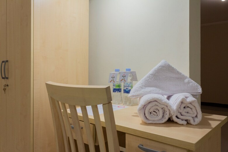 Hotel Collection O 6 Grand Palace Kemayoran