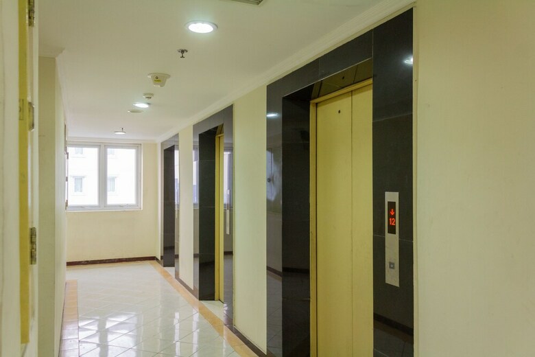Hotel Collection O 6 Grand Palace Kemayoran