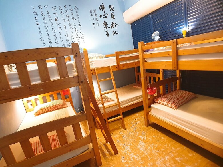 Hostal Dulan Backpacker Dog