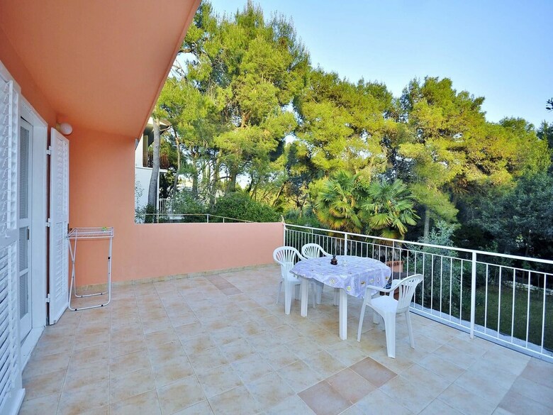 Apartments Miro Borik
