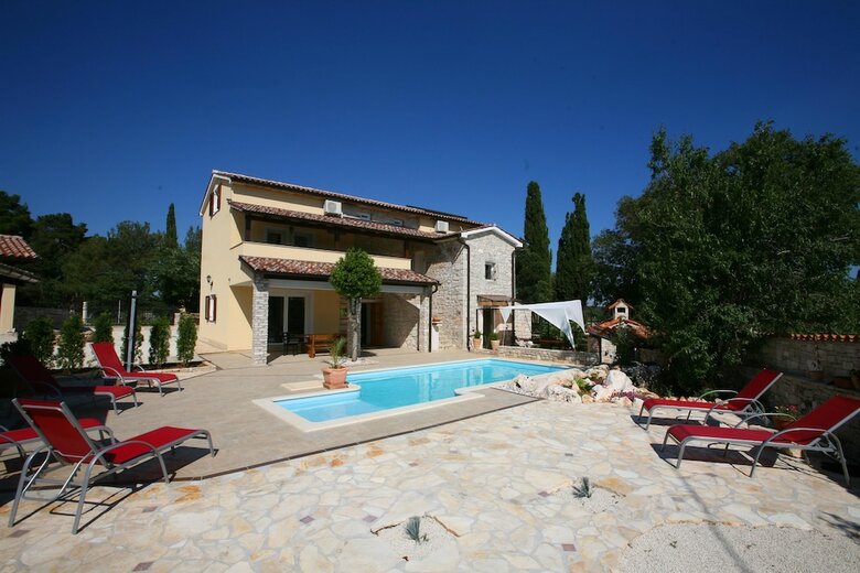 Villa Nada Flores