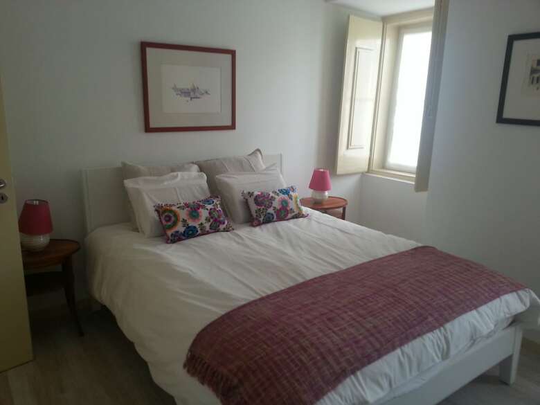 Apartamentos Dobairro Suites At Principe Real