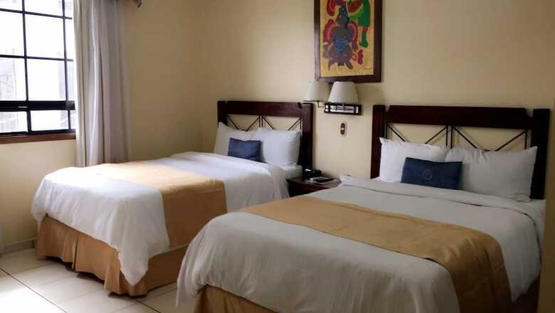 Hotel Maya Colonial