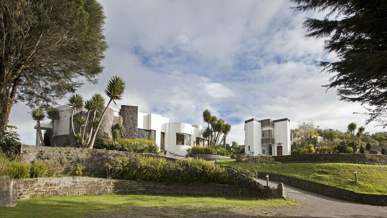 Hotel El Crater