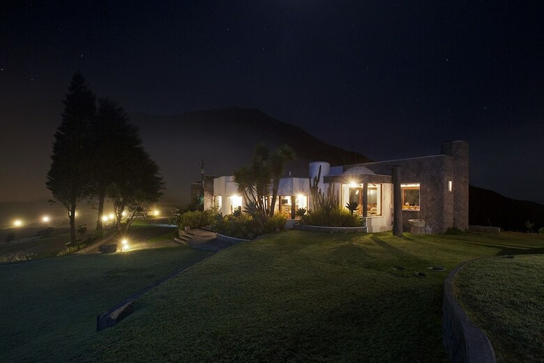 Hotel El Crater