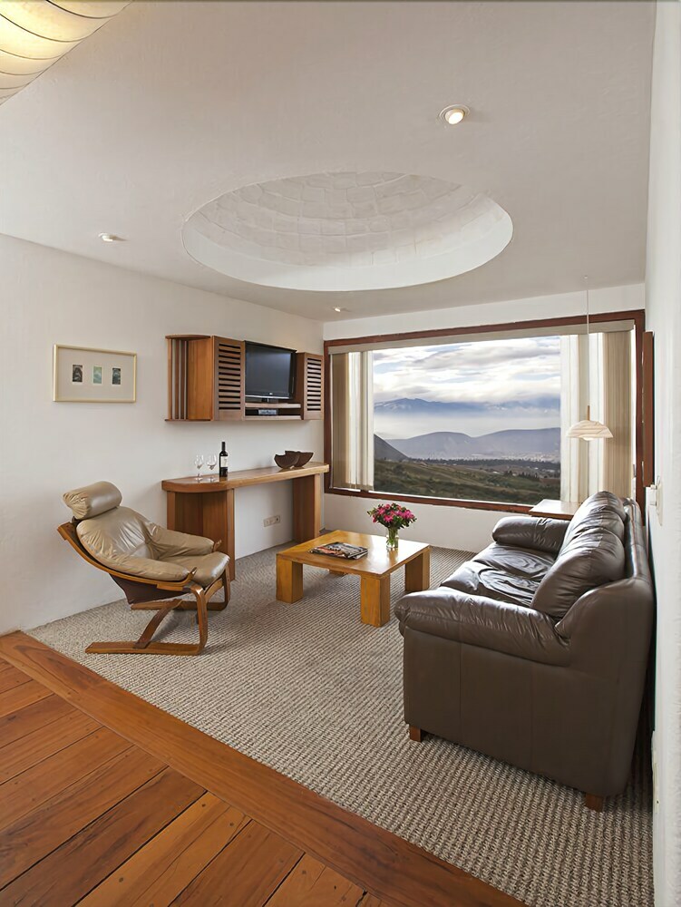 Hotel El Crater