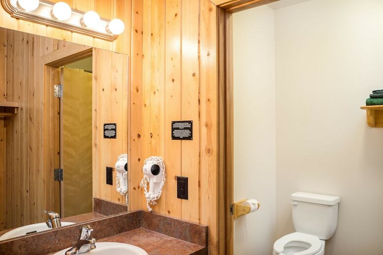 Hotel Pine Bungalows