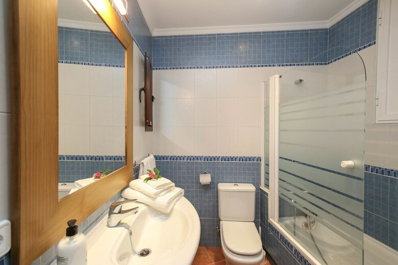 Apartamentos Om Destiny