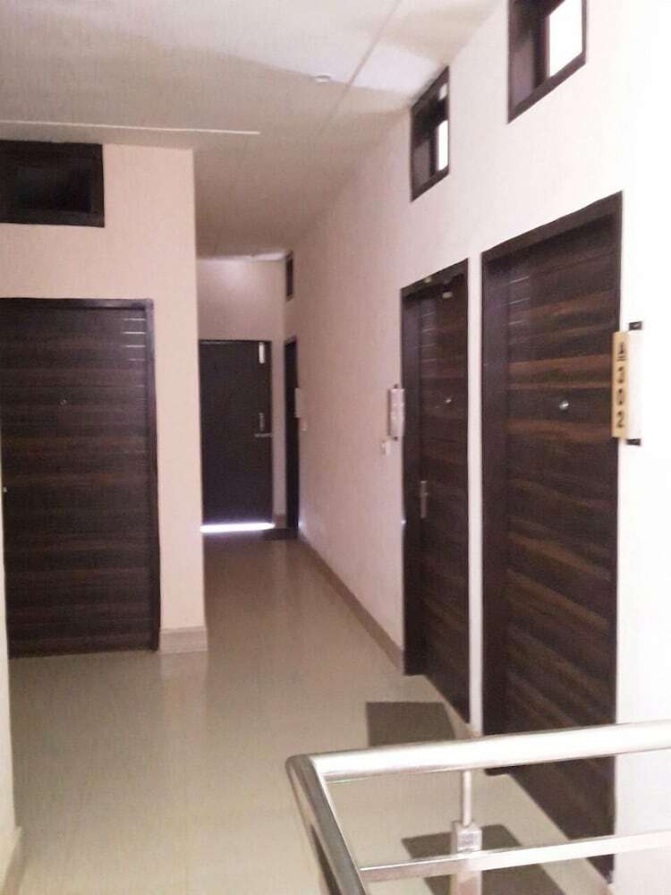 Hotel The Atulyam
