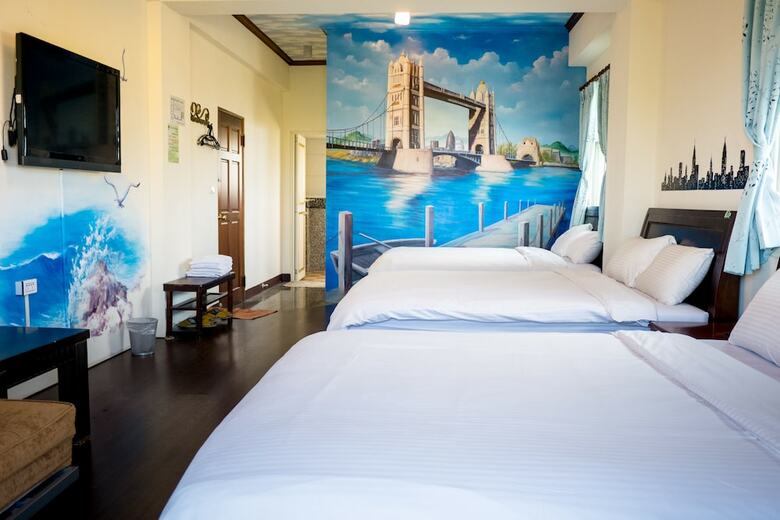 Bed & Breakfast Suto House