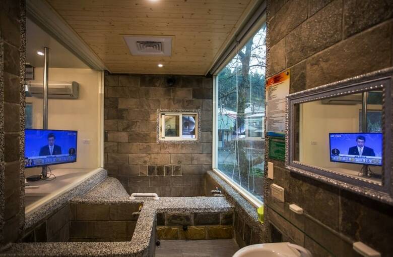 Bed & Breakfast Mingyuan Hotspring