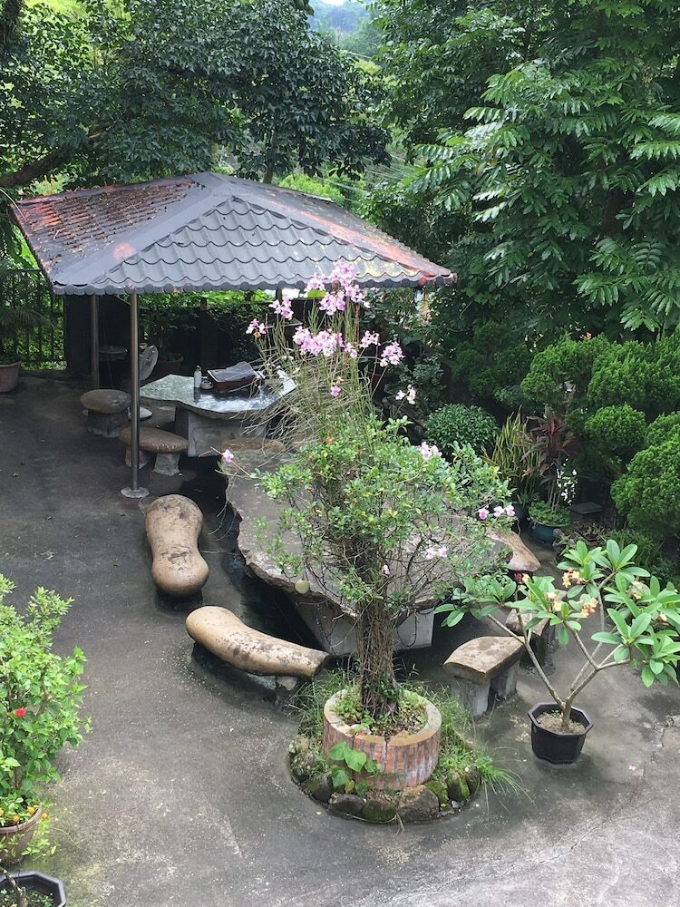 Bed & Breakfast Mingyuan Hotspring
