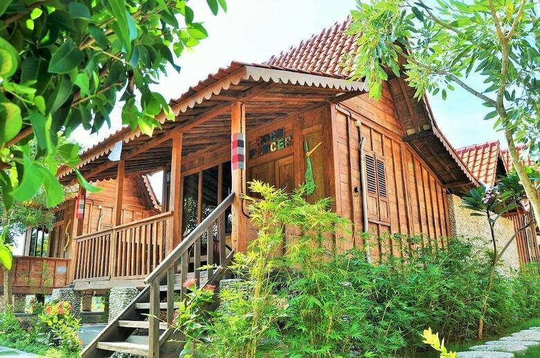 Hotel Jukung Cottage Beach Bar And Restaurant