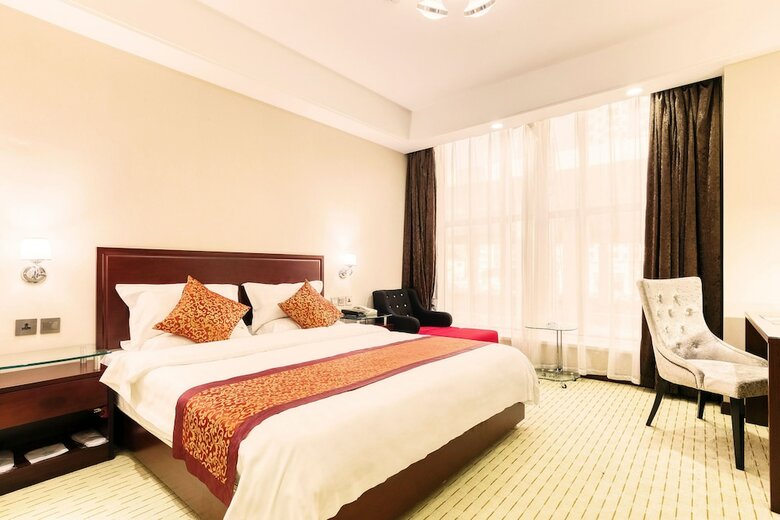 Warren Hotel