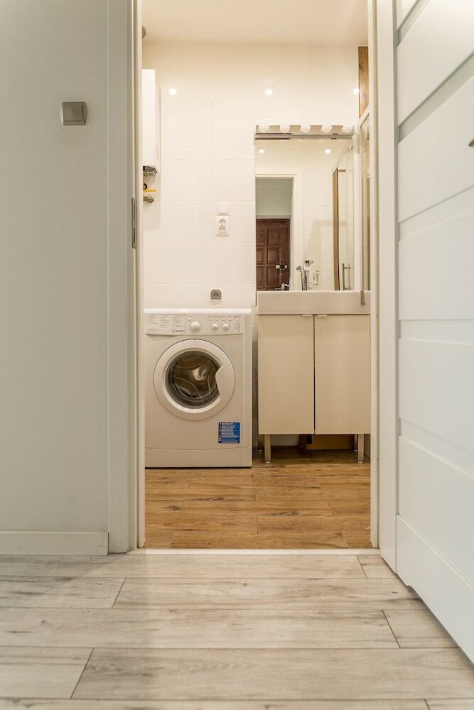 Follow The Rabbit Apartment