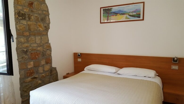 Hotel Albergo Pace