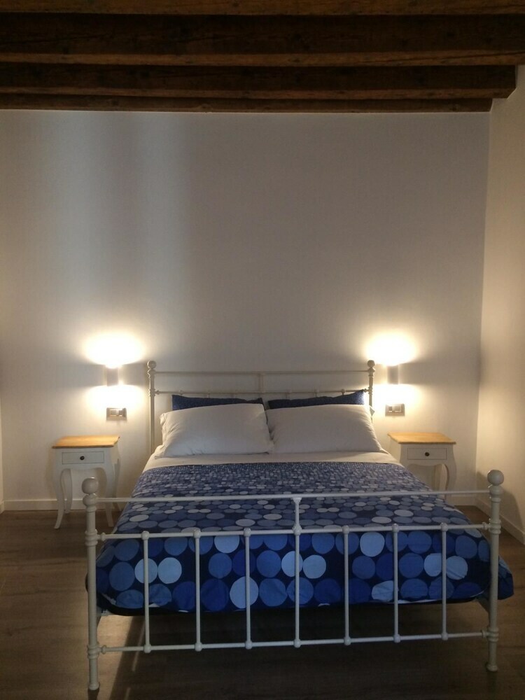 Hotel Moira Rooms