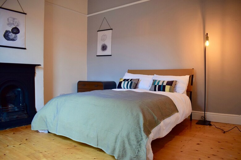 Apartamentos Renovated 3 Bedroom Home
