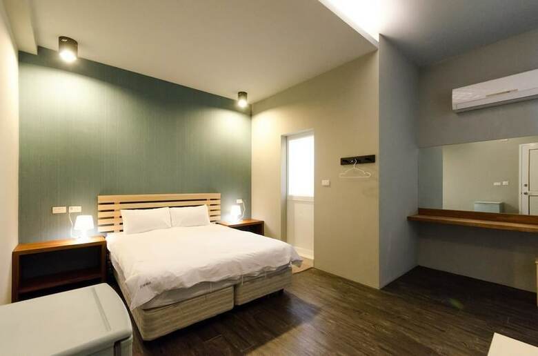 Hotel Snore Inn