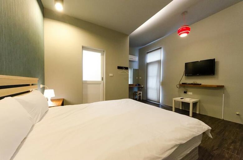 Hotel Snore Inn