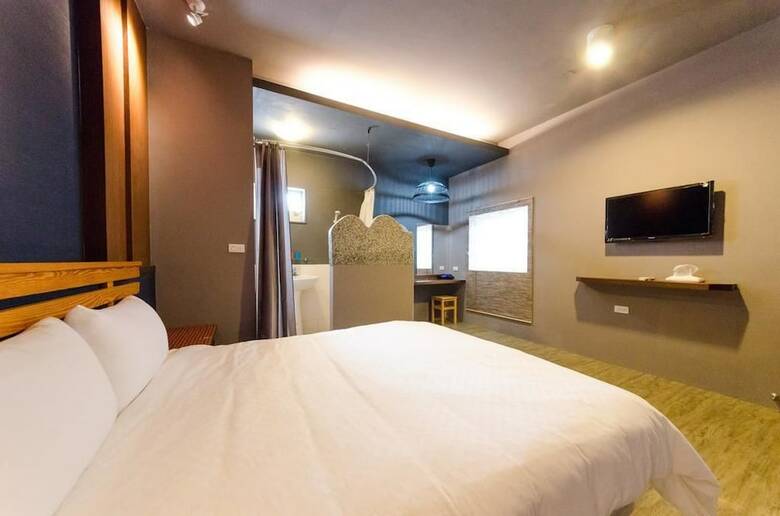 Hotel Snore Inn