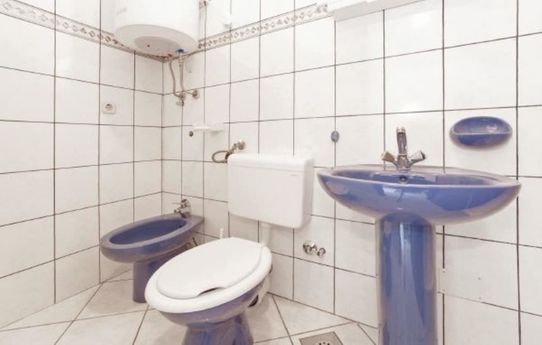 Apartments Bareti?