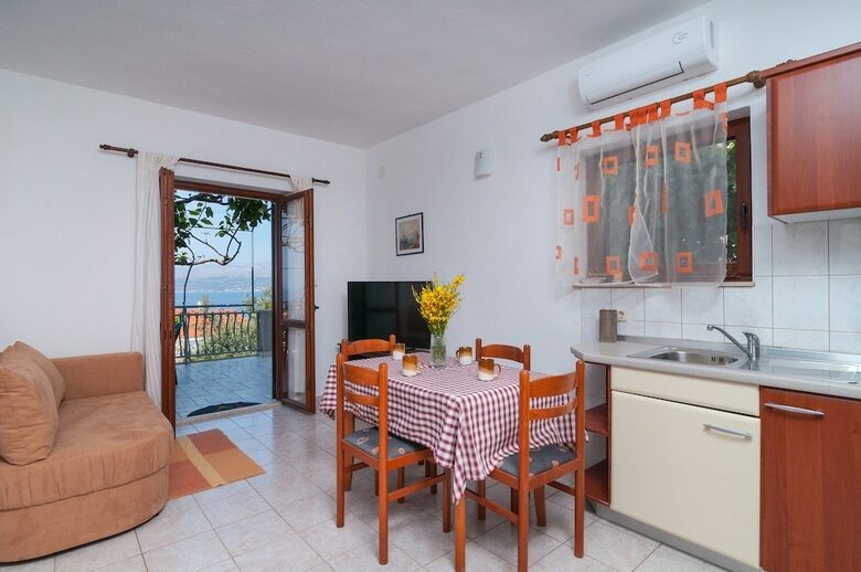Apartments Katija