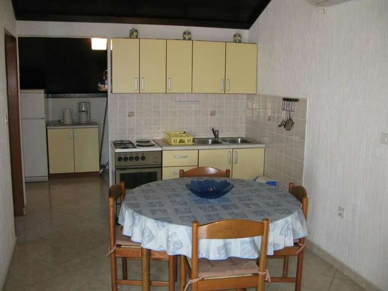 Apartments Mahi?