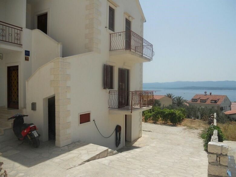 Apartments Brizi?