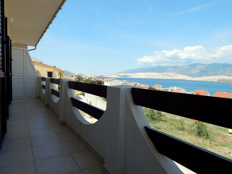 Apartments Valenti? 1304 Pag