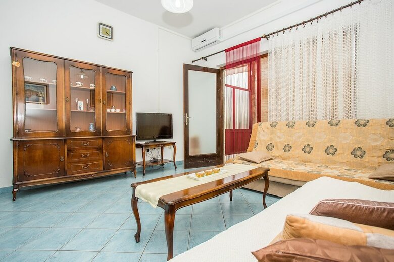 Apartments Divna Tomas